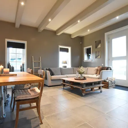 Spacious In Middenbeemster, Cleaning Included Nyaraló Middenbeemster